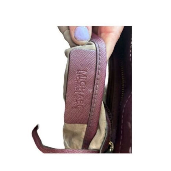 Michael KORS Dee Dee Large Tote - Picture 7 of 7